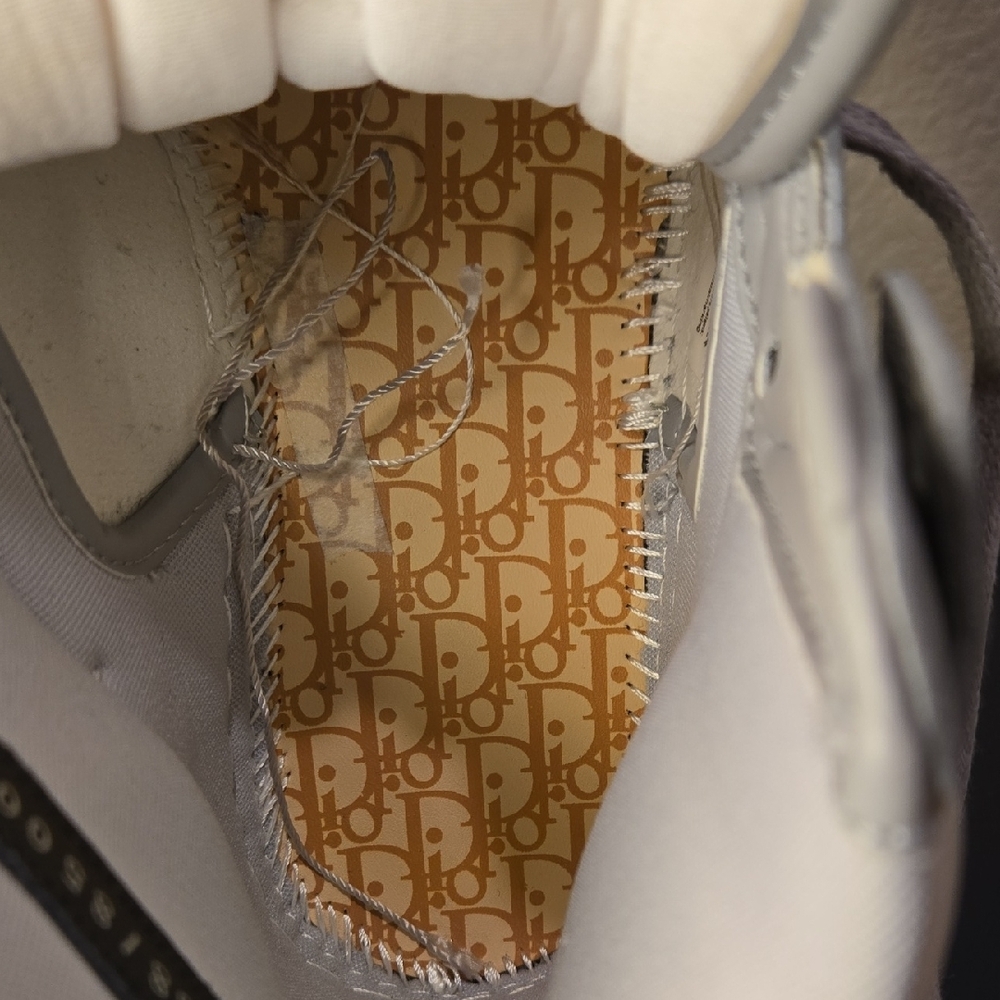 Dior Air Nike Women's Sneakers - Picture 6 of 17